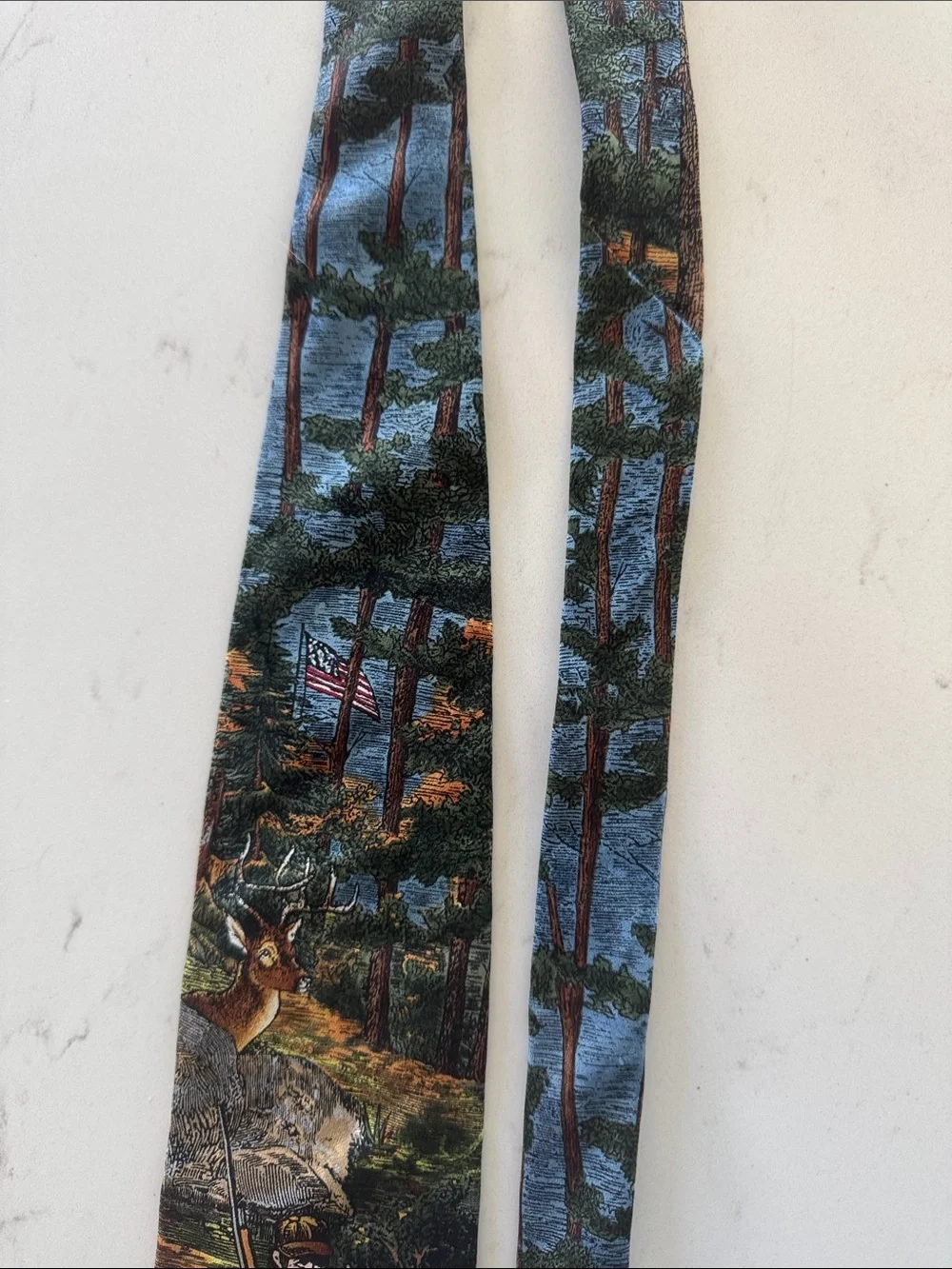 Van Heusen Hunting Scene Tie in Green and Brown